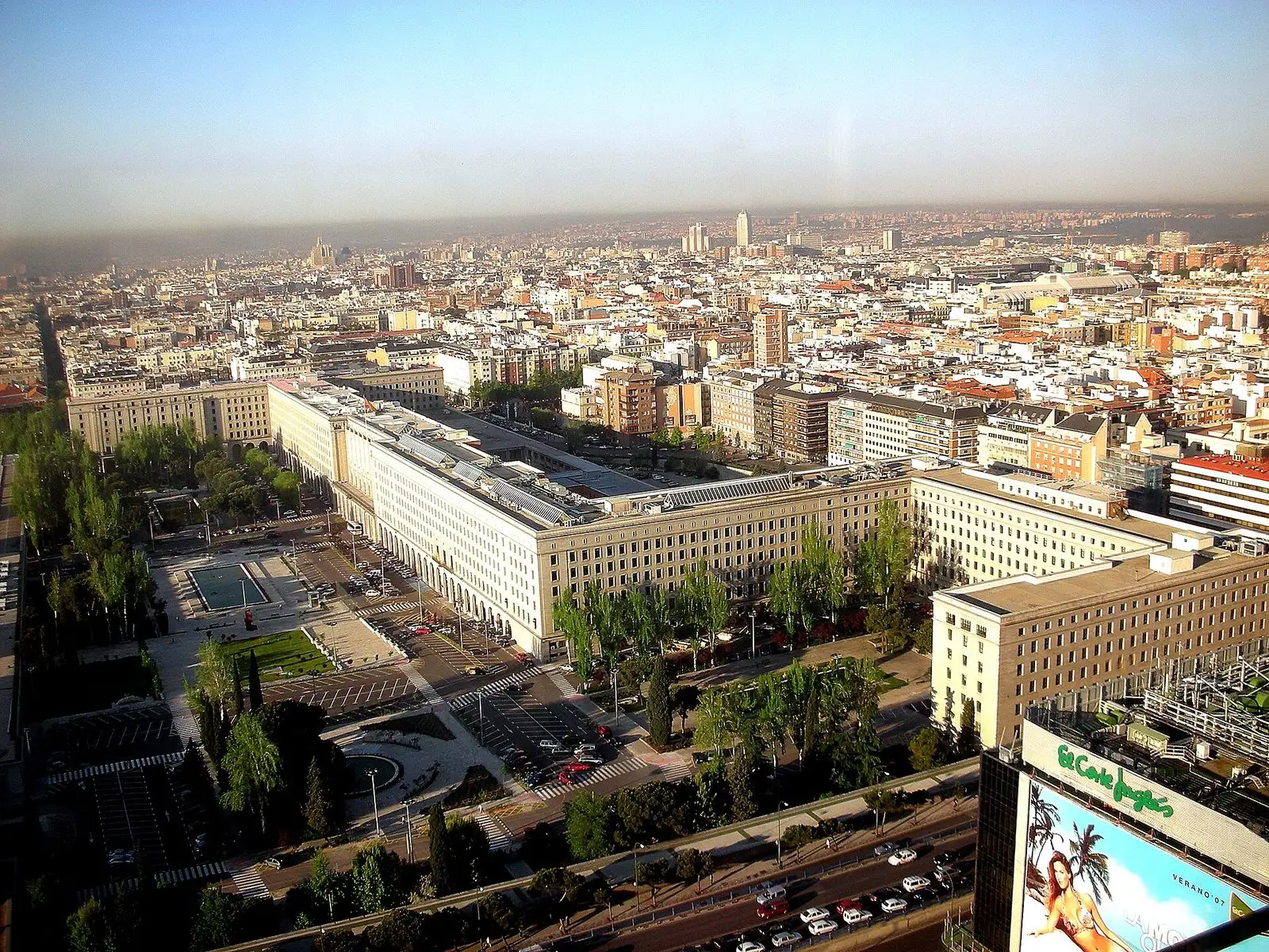 Vista aérea del complejo de Nuevos Ministerios en el Paseo de la Castellana, Madrid